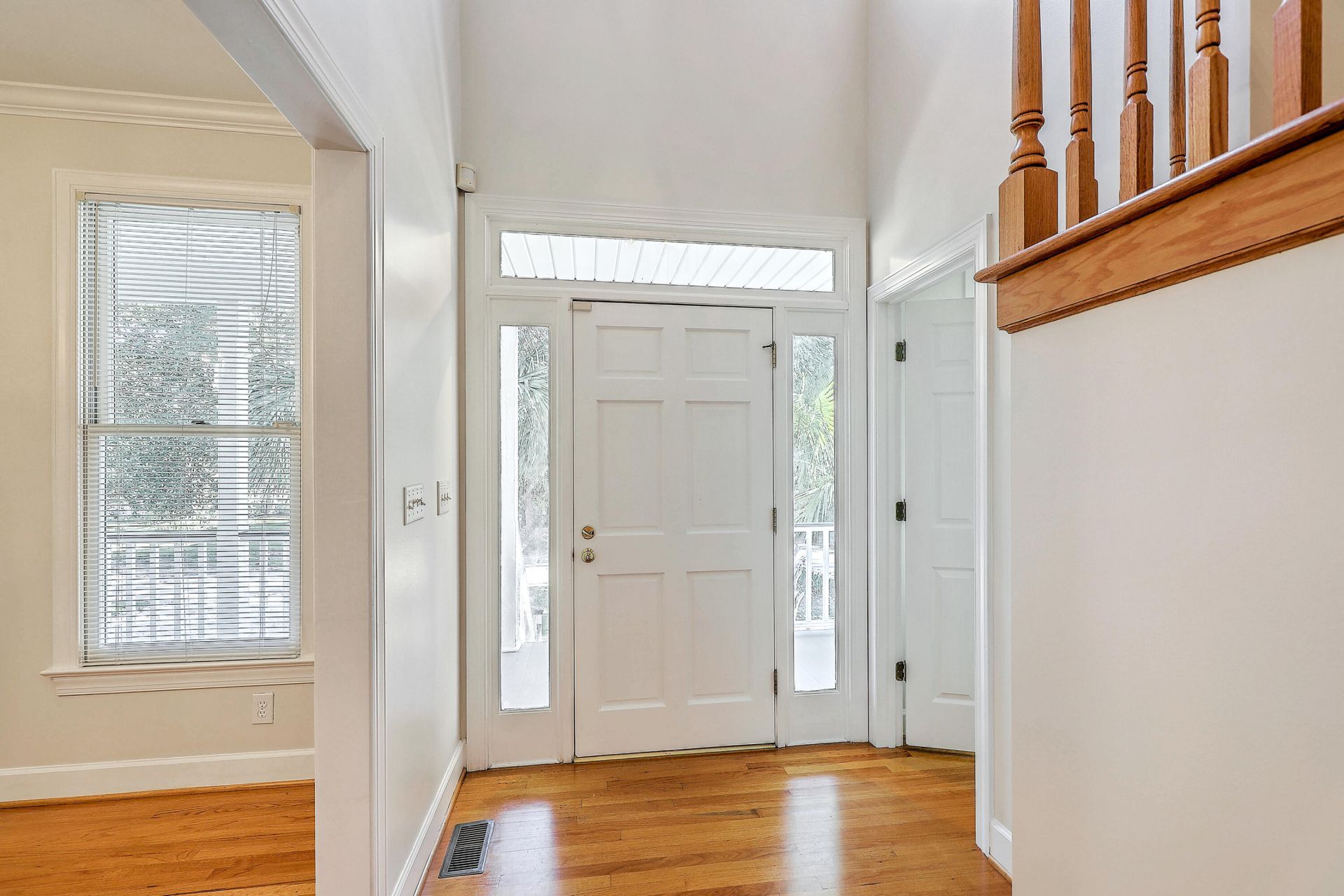 317 Rutherford Street Photo 8