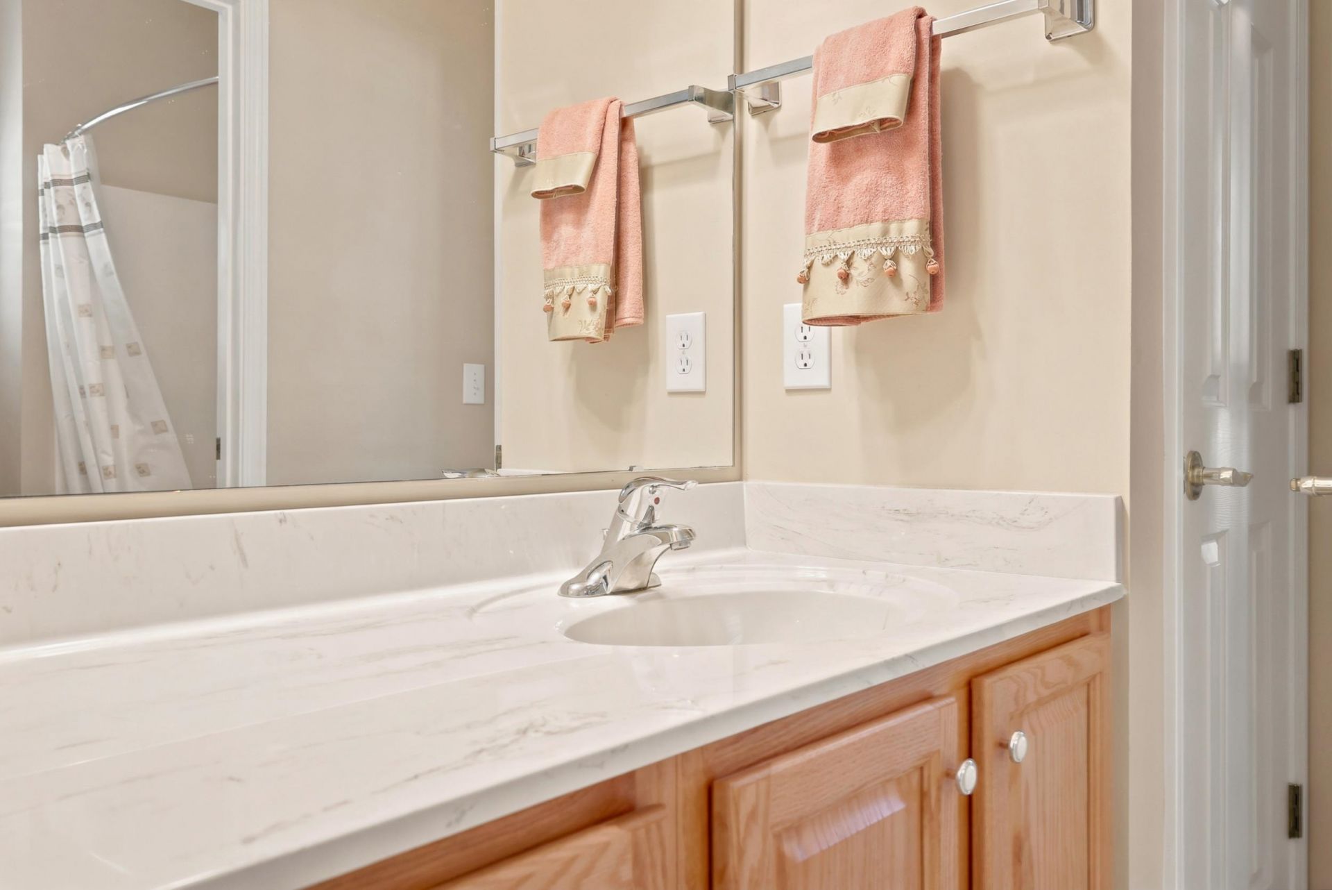 557 Vermillion Dr.  Photo 24