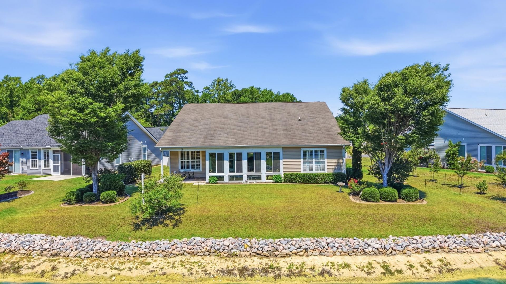 557 Vermillion Dr.  Photo 42