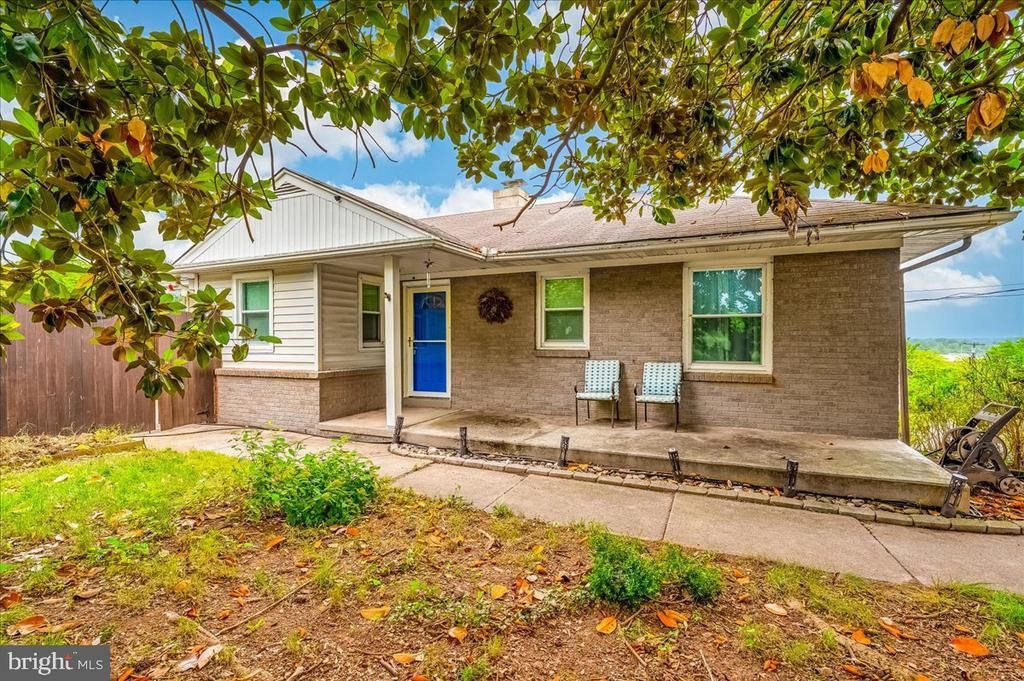 5968 GROVE HILL ROAD , FREDERICK, MD 21703