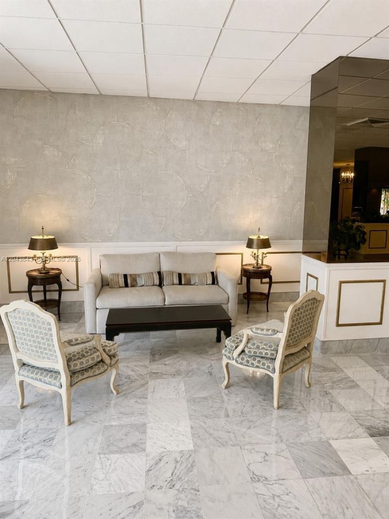 5255 Collins Ave, Unit 7B, Miami Beach, FL 33140 Photo