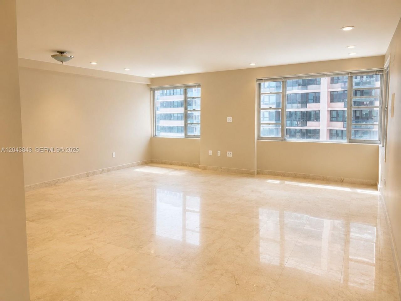 5255 Collins Ave, Unit 7B, Miami Beach, FL 33140 Photo