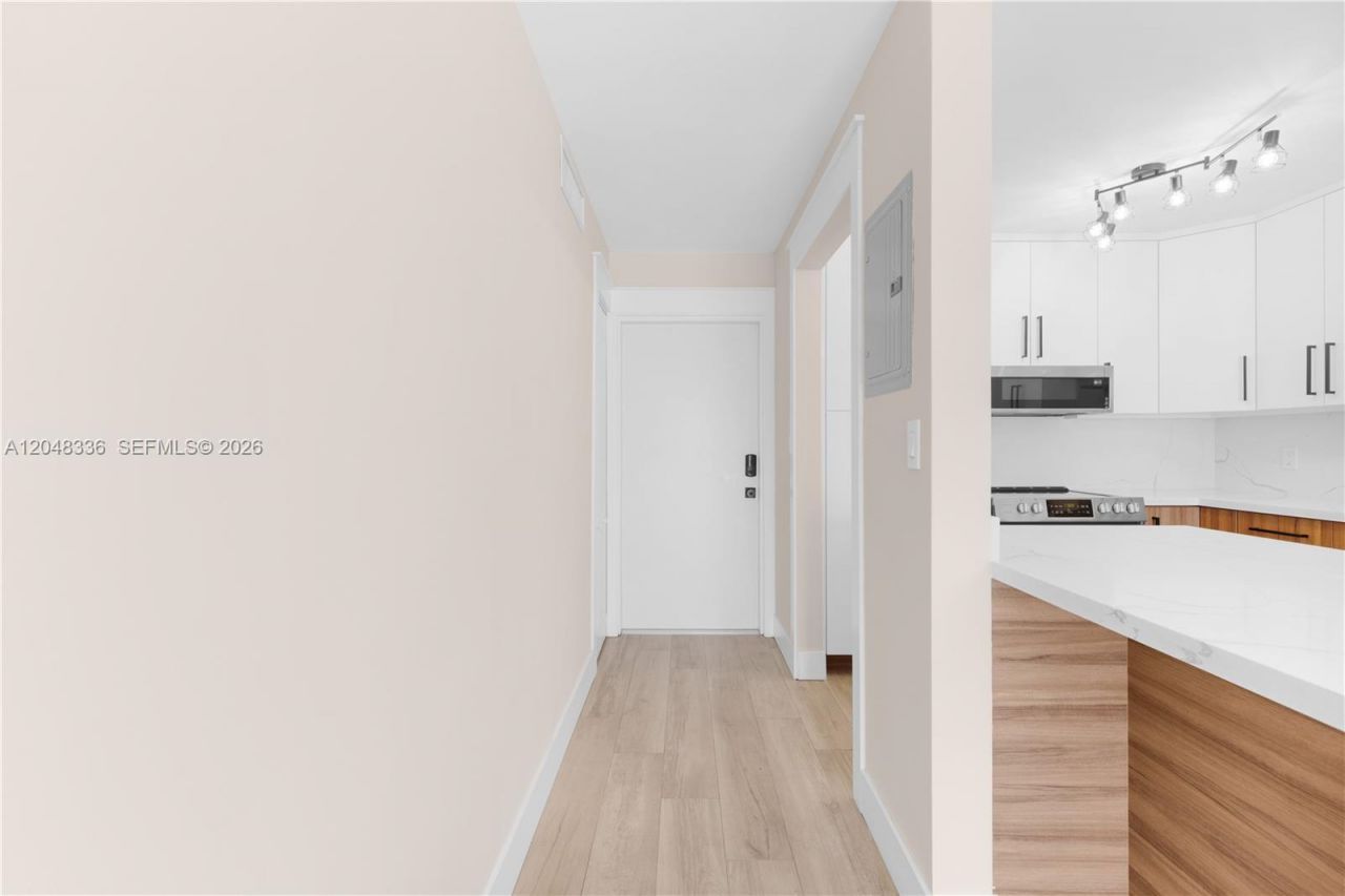 8752 SW 12th St, Unit 201, Miami, FL 33174 Photo