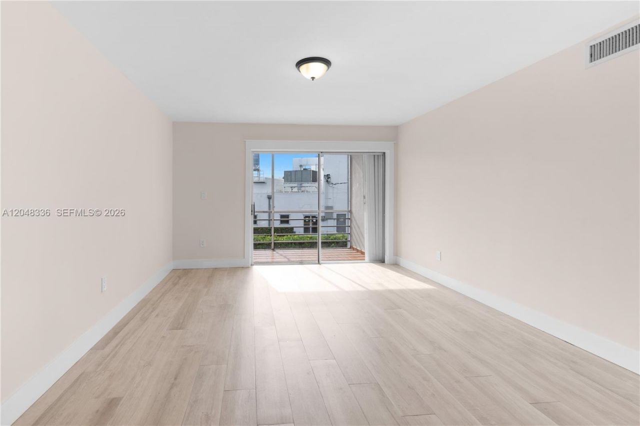 8752 SW 12th St, Unit 201, Miami, FL 33174 Photo
