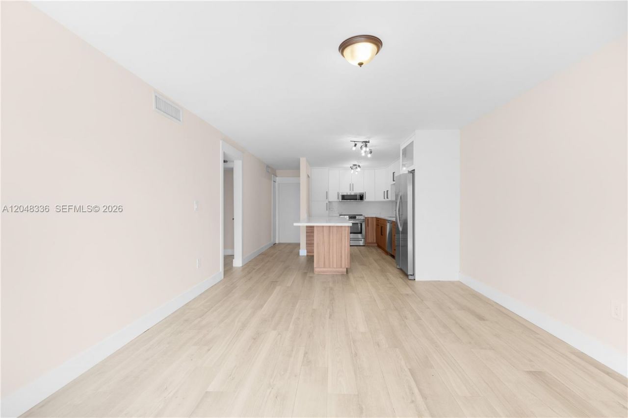 8752 SW 12th St, Unit 201, Miami, FL 33174 Photo