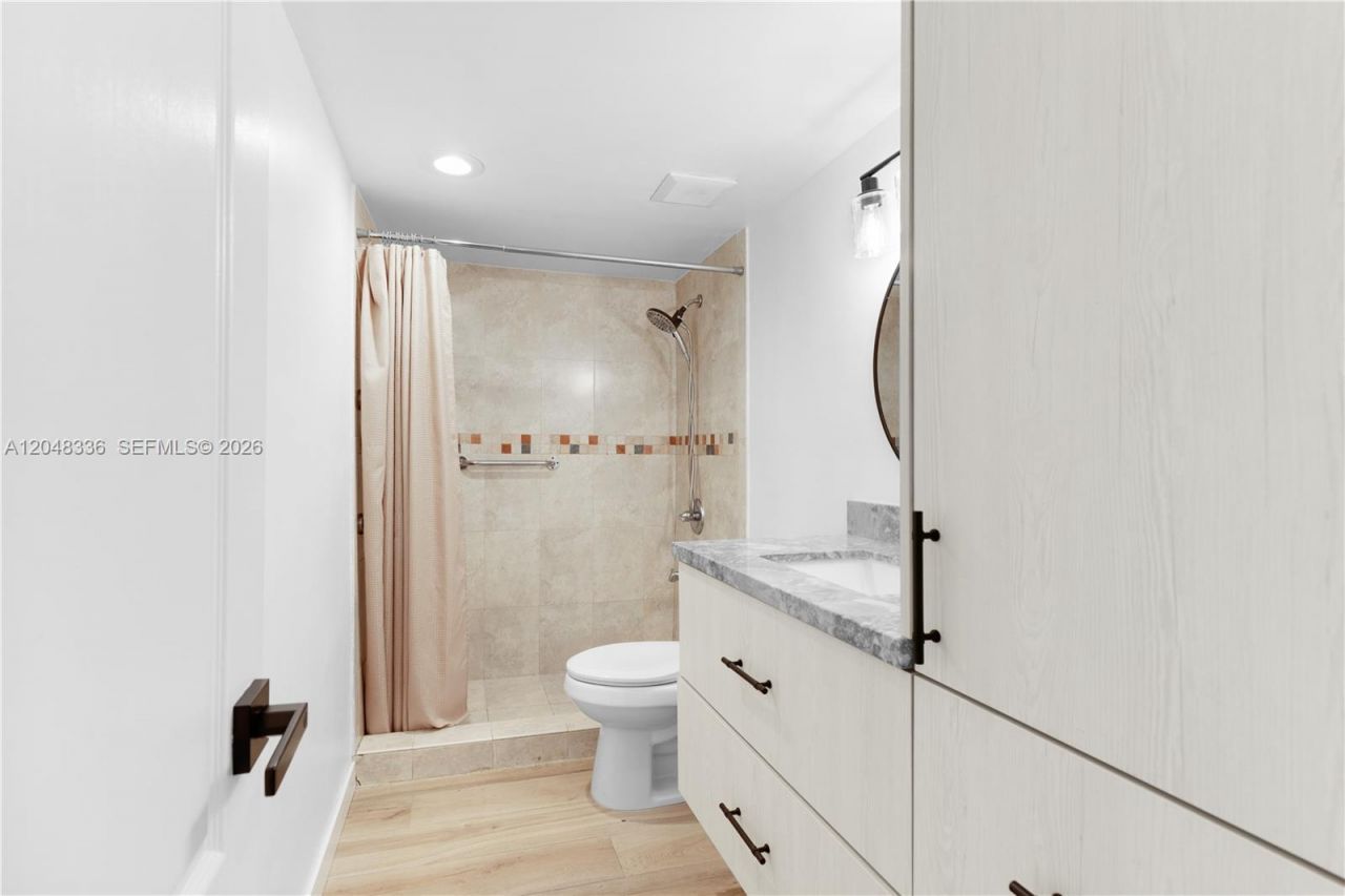 8752 SW 12th St, Unit 201, Miami, FL 33174 Photo