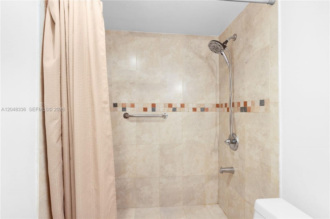 8752 SW 12th St, Unit 201, Miami, FL 33174 Photo