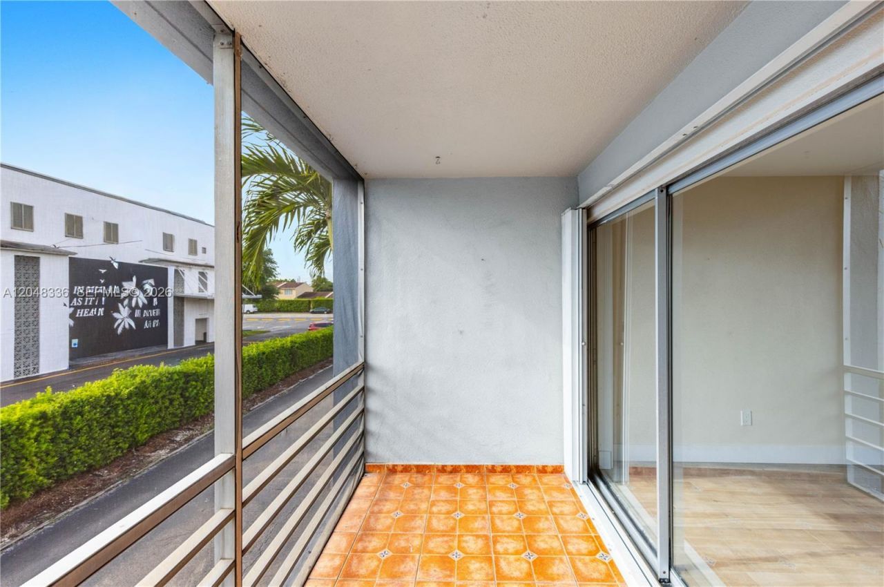 8752 SW 12th St, Unit 201, Miami, FL 33174 Photo
