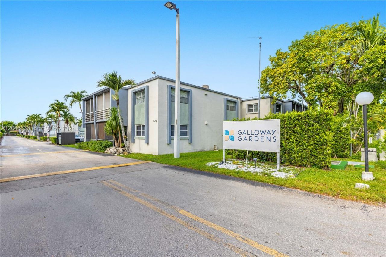 8752 SW 12th St, Unit 201, Miami, FL 33174 Photo