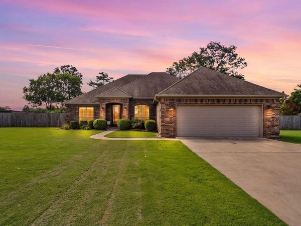 740 Mound View Drive , England, AR 72046