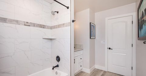 10381 Blue Light Ln, Auburn, CA 95603 Photo