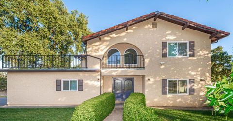 10381 Blue Light Ln, Auburn, CA 95603 Photo
