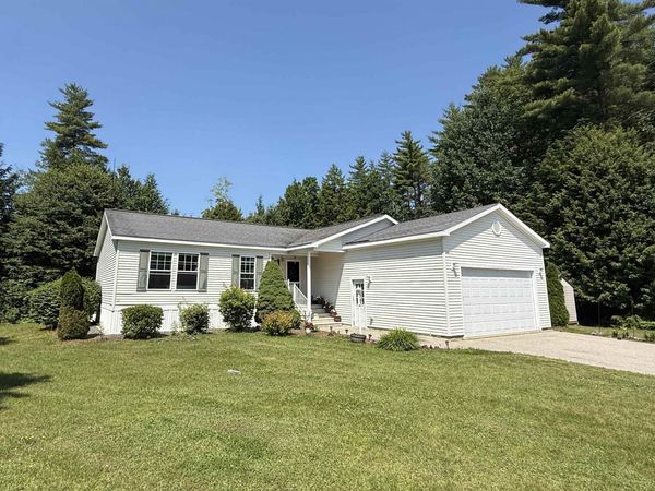 17 Northbrook Road, Tilton, NH 03276