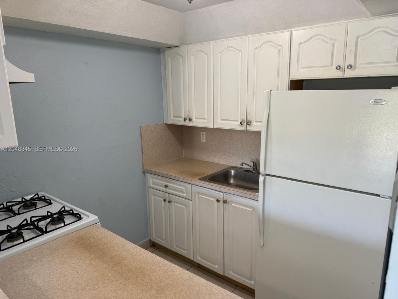 1350 W 53rd St, Unit 29, Hialeah, FL 33012 Photo