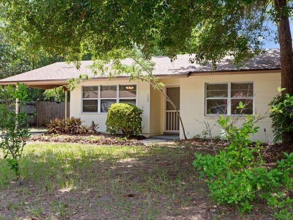 1302 NE 14TH TERRACE , GAINESVILLE, FL 32601