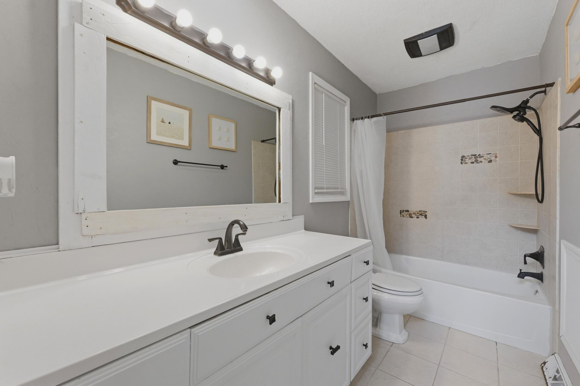 149 Southwold Circle Photo 11