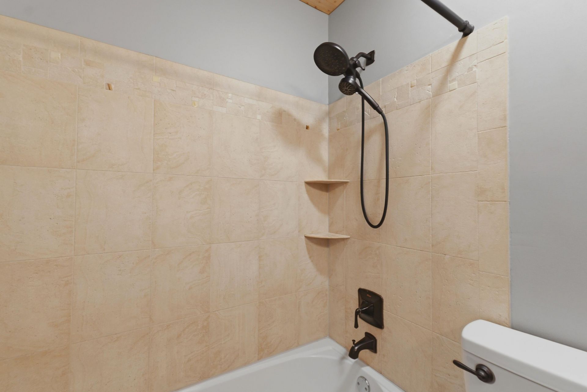 149 Southwold Circle Photo 15