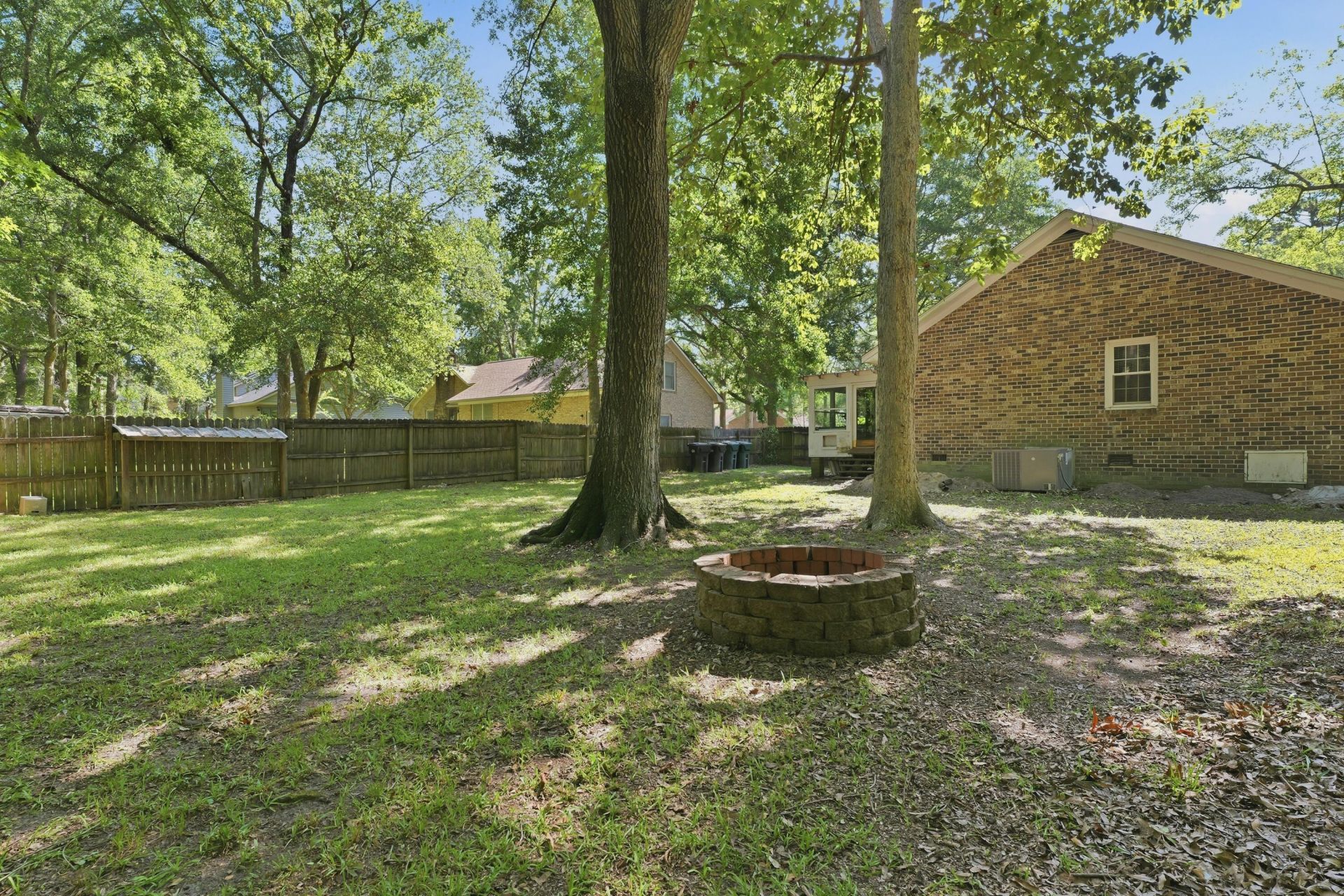 149 Southwold Circle Photo 21