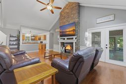 149 Southwold Circle photo 4