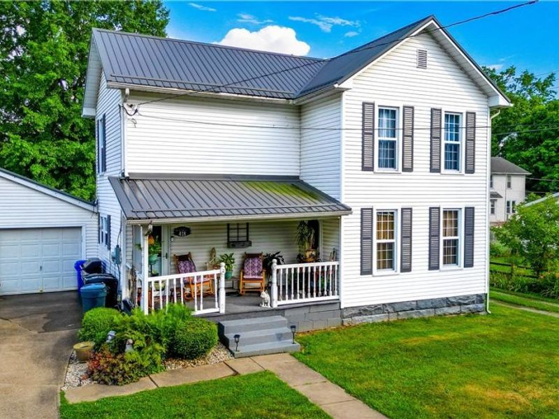 418 E Tuscarawas Avenue, Gnadenhutten, OH 44629 Photo 1