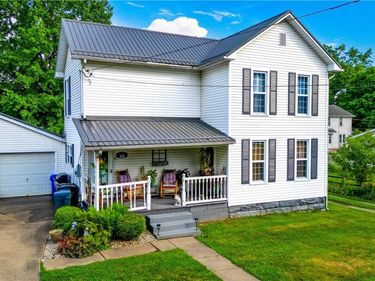418 E Tuscarawas Avenue, Gnadenhutten, OH 44629