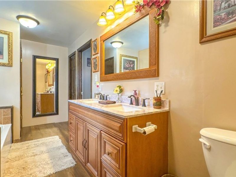 418 E Tuscarawas Avenue, Gnadenhutten, OH 44629 Photo 15