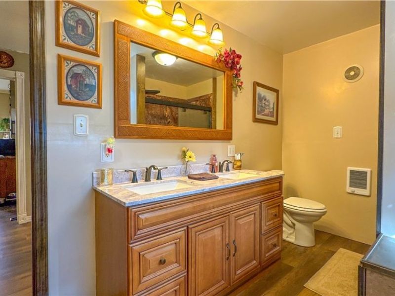 418 E Tuscarawas Avenue, Gnadenhutten, OH 44629 Photo 17