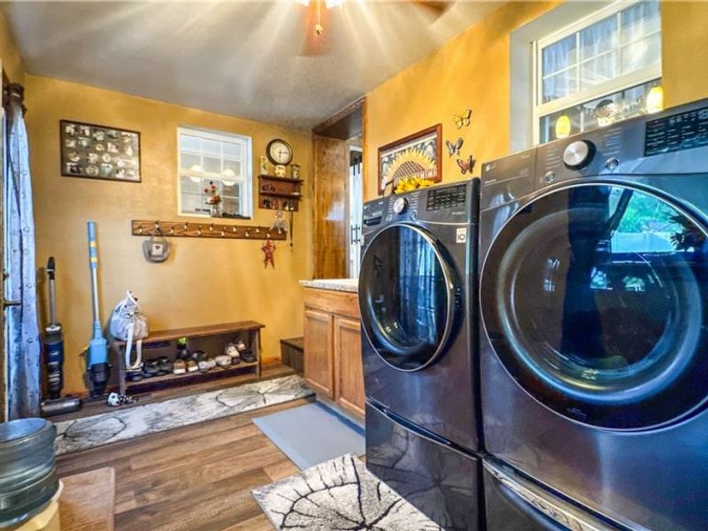 418 E Tuscarawas Avenue, Gnadenhutten, OH 44629 Photo 21