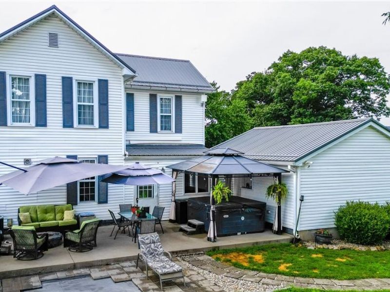 418 E Tuscarawas Avenue, Gnadenhutten, OH 44629 Photo 39