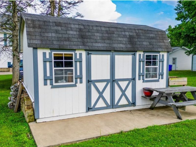 418 E Tuscarawas Avenue, Gnadenhutten, OH 44629 Photo 45