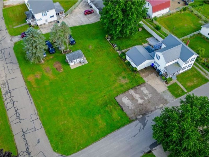 418 E Tuscarawas Avenue, Gnadenhutten, OH 44629 Photo 46