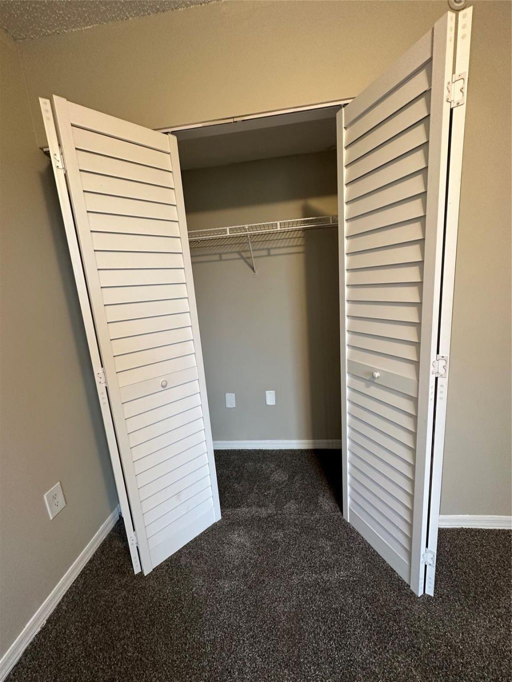 4199 N Haverhill Road, Unit 113, West Palm Beach, FL 33417 Photo