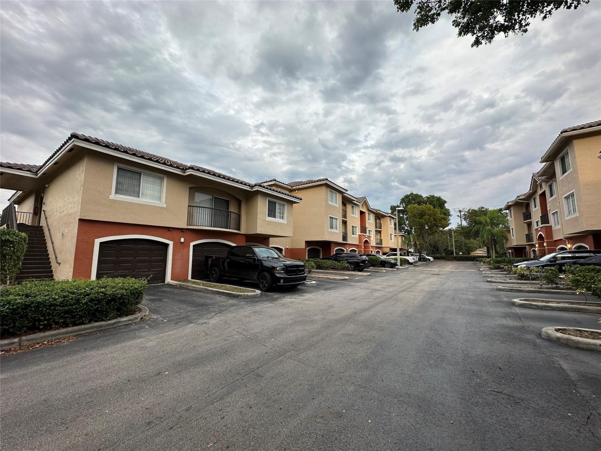 4199 N Haverhill Road, Unit 113, West Palm Beach, FL 33417 Photo