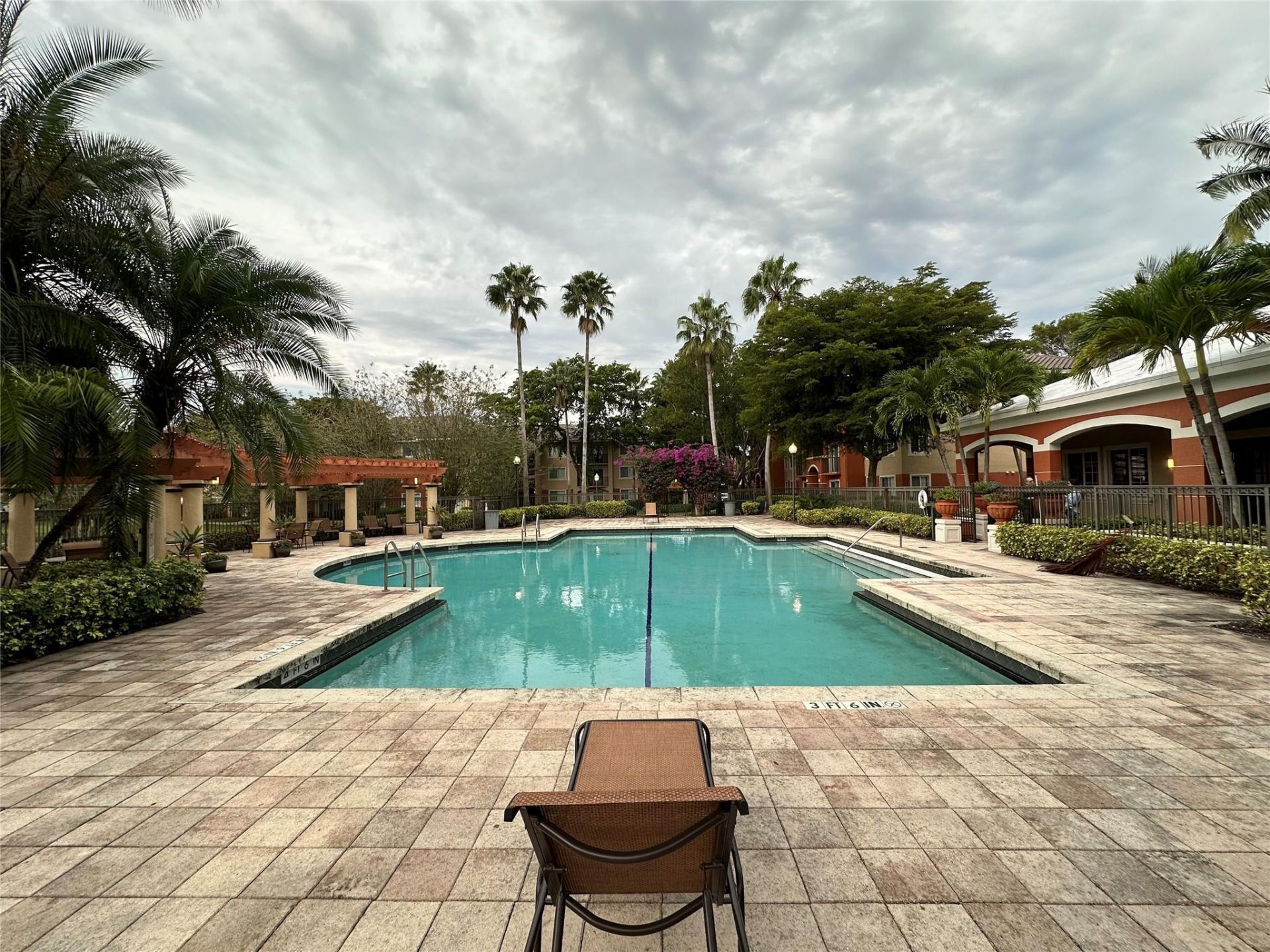 4199 N Haverhill Road, Unit 113, West Palm Beach, FL 33417 Photo