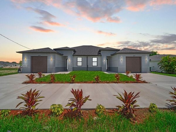 1315/1317 Diplomat Pkwy E , Cape Coral, FL 33909