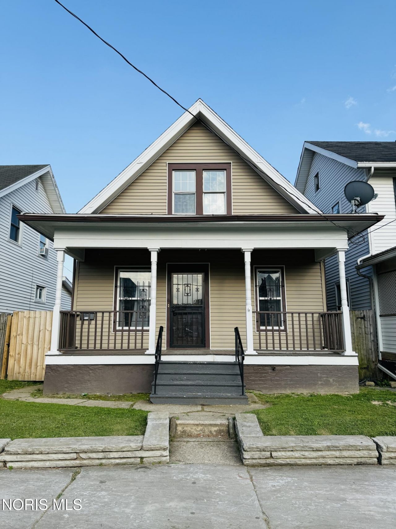 1136 Earl Street, Toledo, OH 43605 Main Photo
