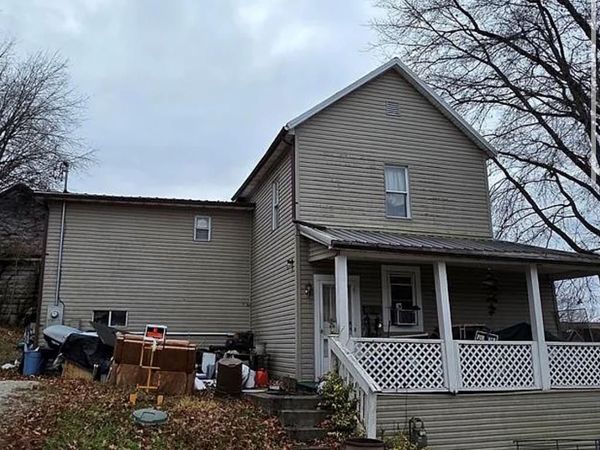 379 Locust Street, New Martinsville, WV 26155