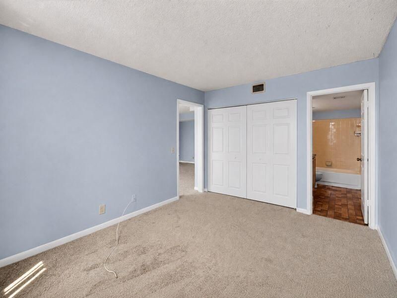 724 Executive Center Drive, Unit 31, West Palm Beach, FL 33401 Photo