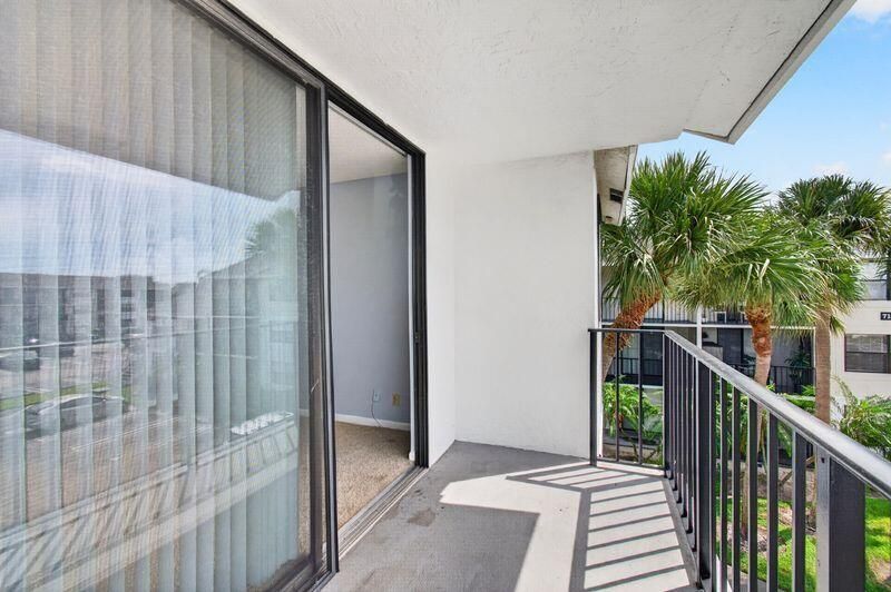 724 Executive Center Drive, Unit 31, West Palm Beach, FL 33401 Photo