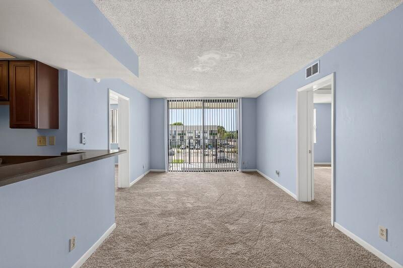 724 Executive Center Drive, Unit 31, West Palm Beach, FL 33401 Photo