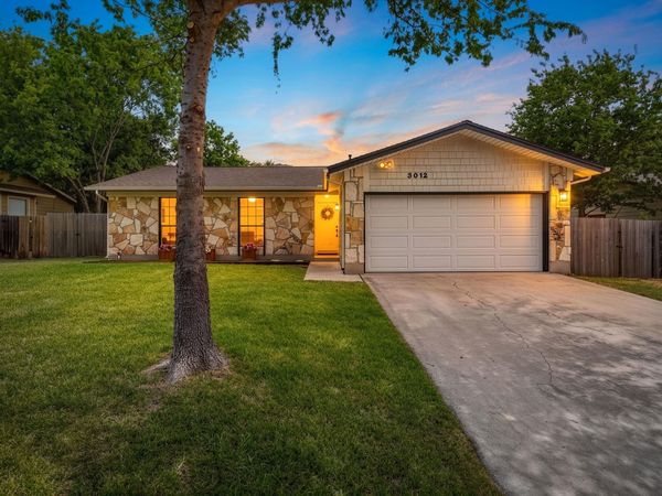 3012 Monument DR, Round Rock, TX 78681