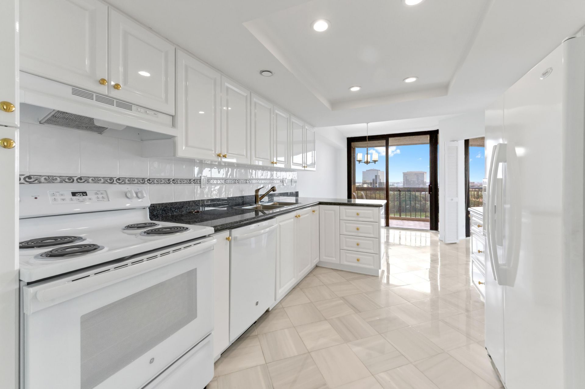 1900 Consulate Place, Unit 1004, West Palm Beach, FL 33401 Photo