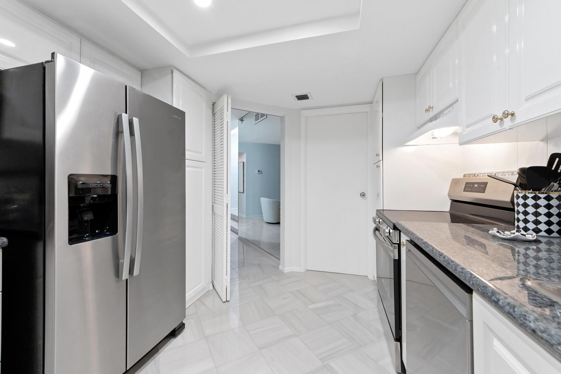 1900 Consulate Place, Unit 1004, West Palm Beach, FL 33401 Photo