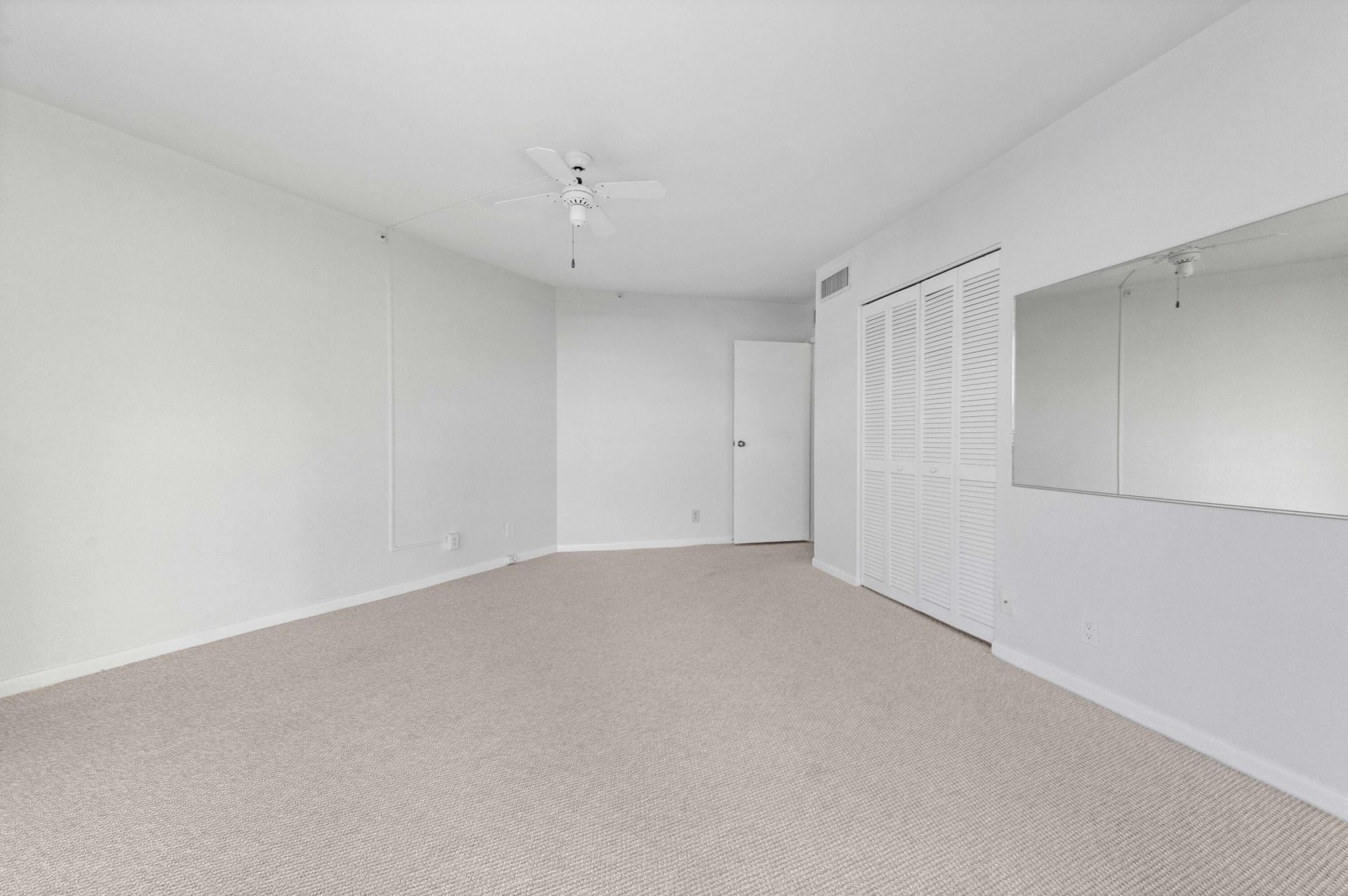 1900 Consulate Place, Unit 1004, West Palm Beach, FL 33401 Photo