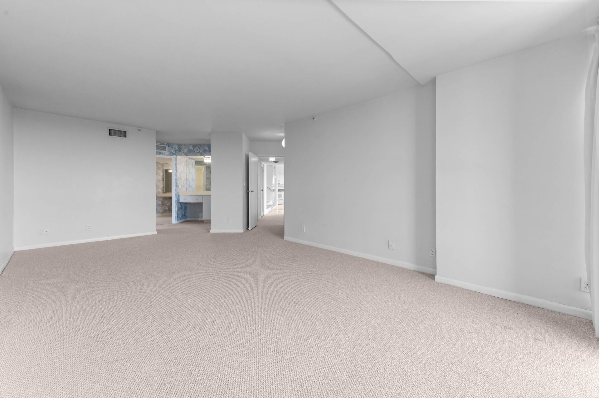 1900 Consulate Place, Unit 1004, West Palm Beach, FL 33401 Photo