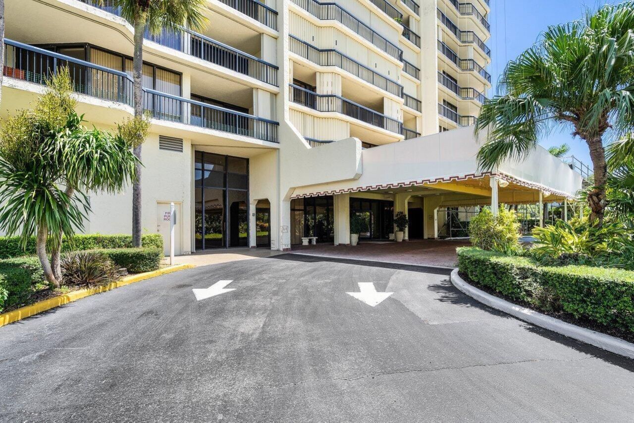 1900 Consulate Place, Unit 1004, West Palm Beach, FL 33401 Photo