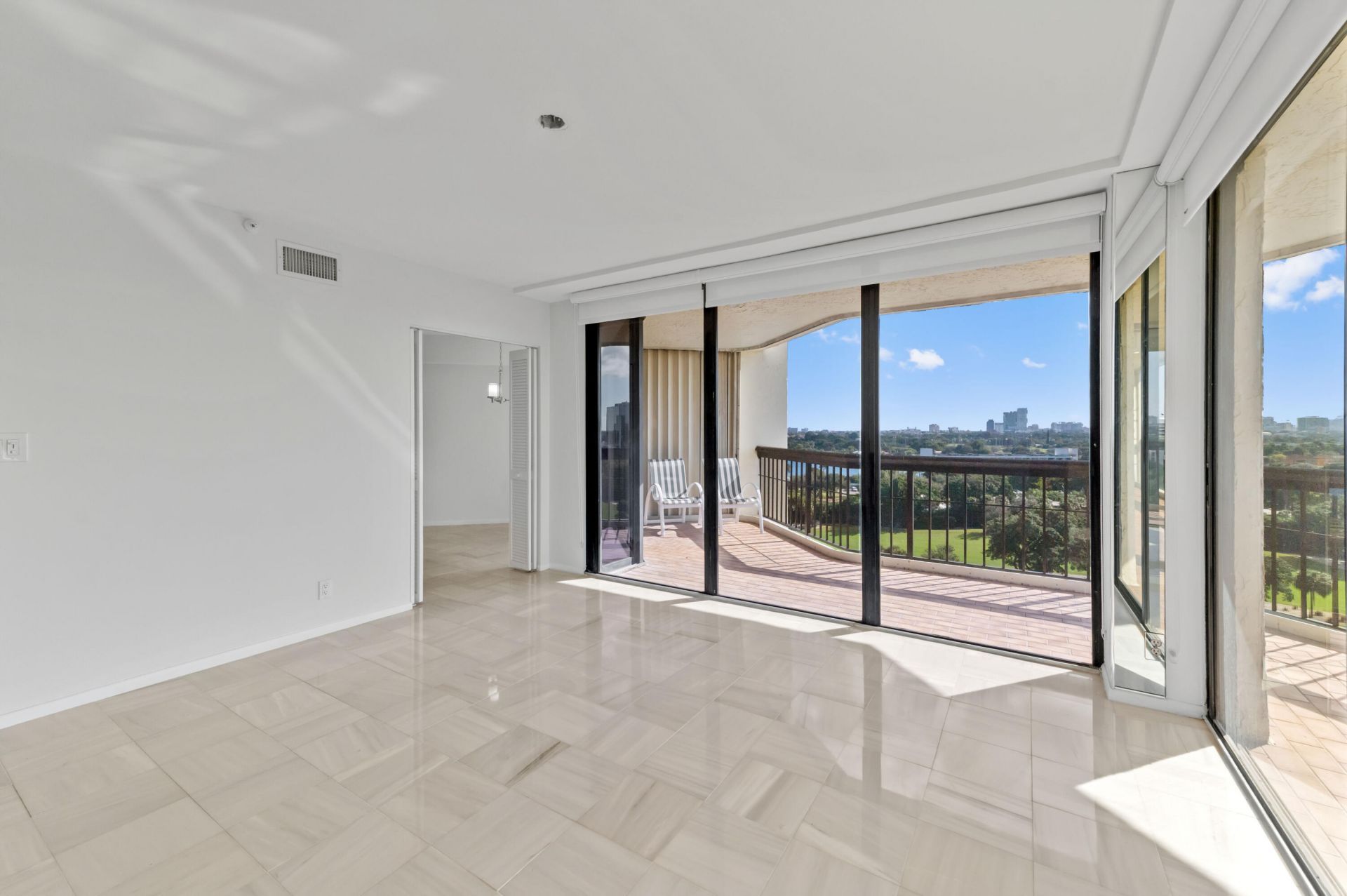 1900 Consulate Place, Unit 1004, West Palm Beach, FL 33401 Photo