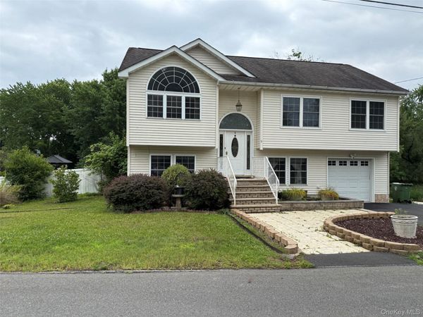 9 Ashland Avenue, Middletown, NY 10940