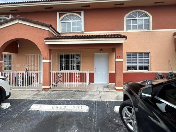 6823 W 36th Ave , Unit 201, Hialeah, FL 33018