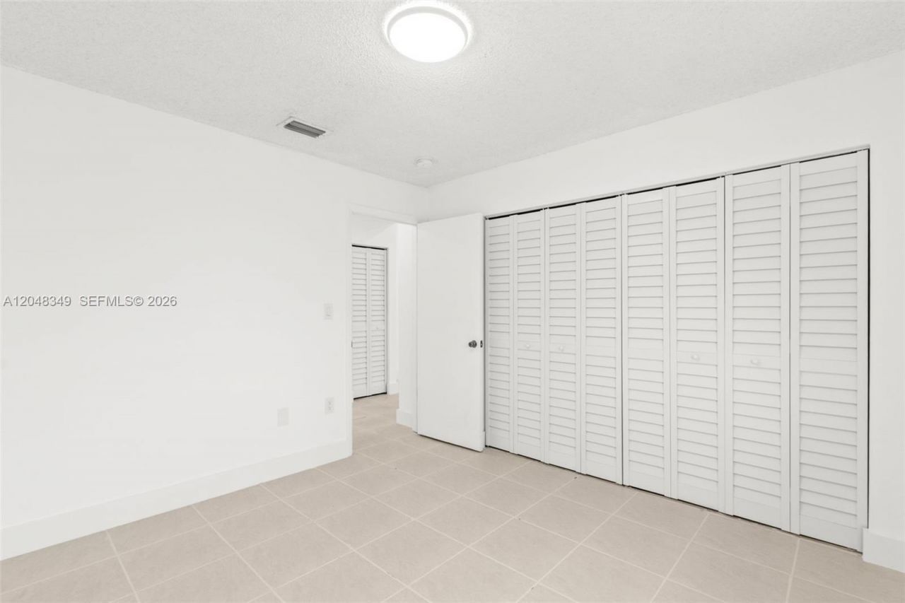 6823 W 36th Ave, Unit 201, Hialeah, FL 33018 Photo